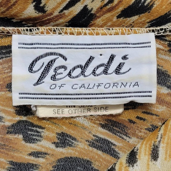 Rockabilly Animal Print Blouse - Picture 3 of 10